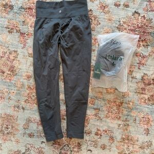 2 Halara Butt Scrunch Leggings